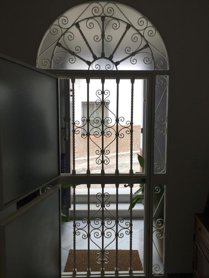 Casa Leon Blanco Carmona Reformada Centrica Con Chimenea Y Terraza Con Vistas Villa Bagian luar foto